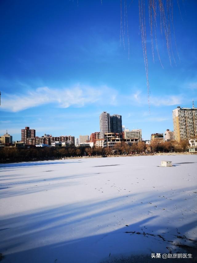 雪有什么作用（下雪了，雪水也有神奇功效）